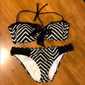 Victoria’s Secret bikini